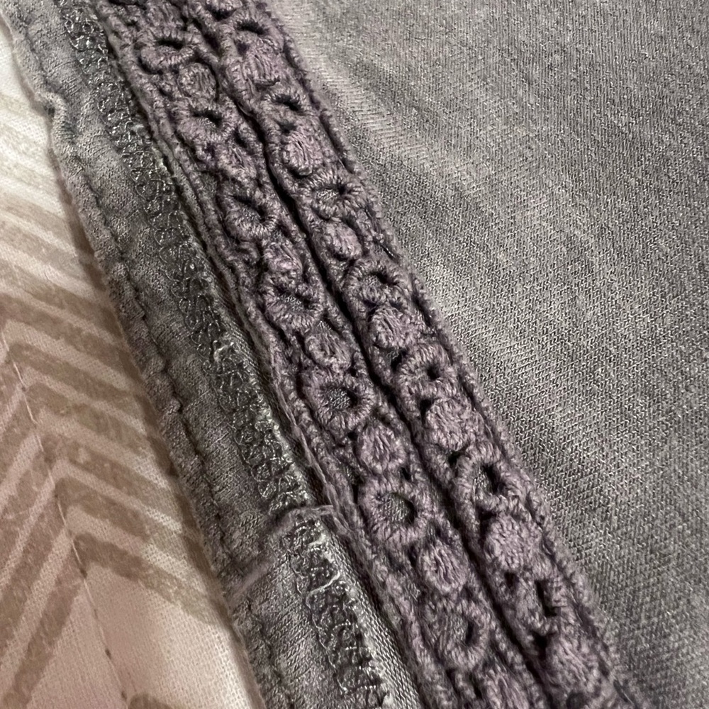Beautiful Blouse! - Picture 5 of 6